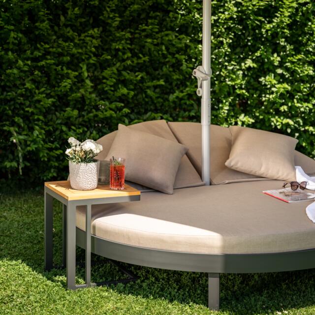 Lounge im Garten
