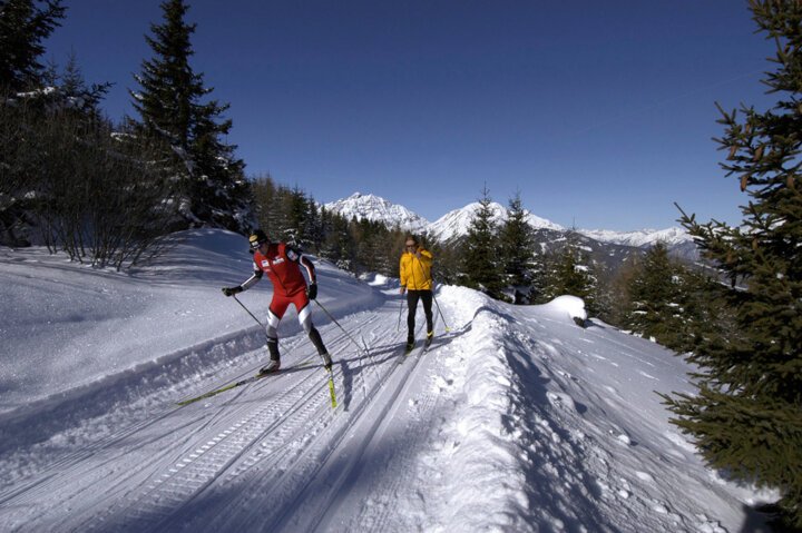 winter holiday stubaital tyrol cross country skiing