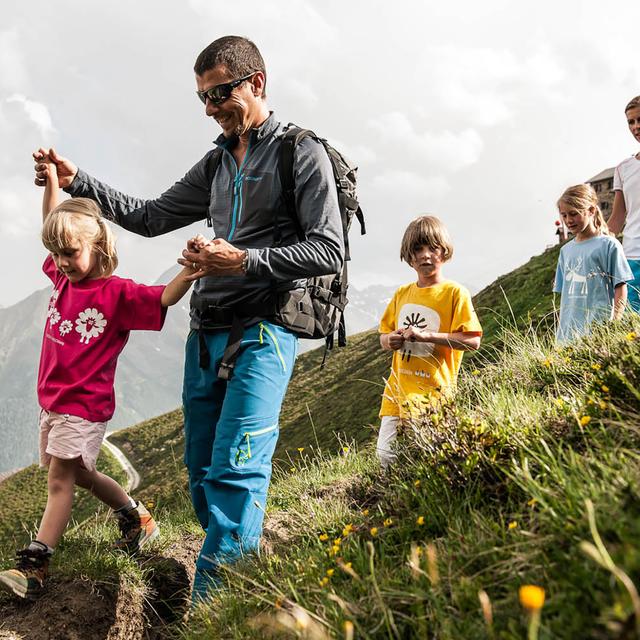 hiking family holiday stubaital | © TVB Stubai Tirol / Andre Schönherr