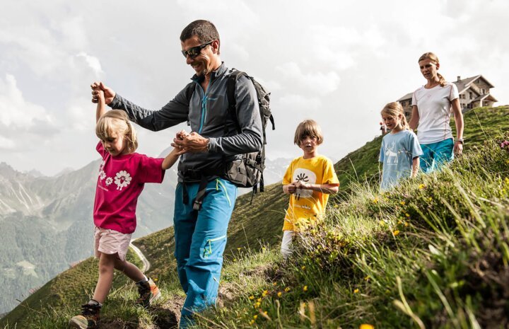 hiking family holiday stubaital | © TVB Stubai Tirol / Andre Schönherr